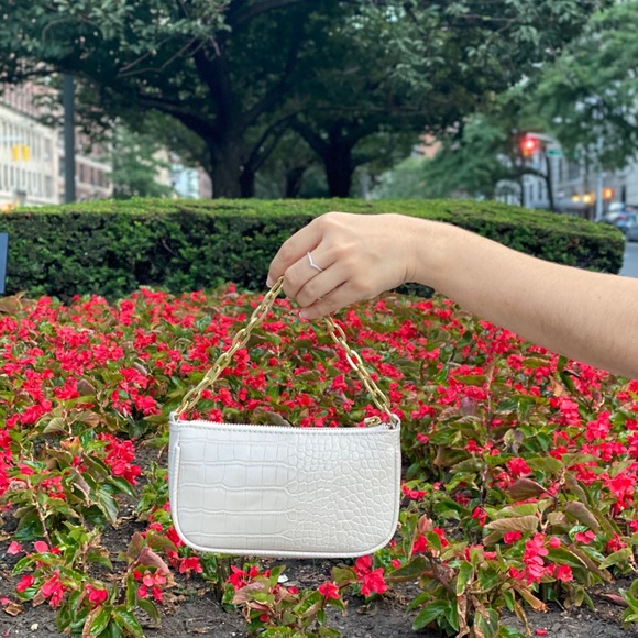 Most Wanted Mini Beige Minimal Bag with Leather and Chain Straps - Picture 3 of 11